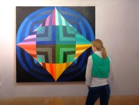 ELENA CON GEOMETRIA COLOR